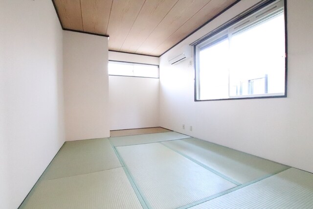 物件内観写真20　(和室6帖のお部屋です♪)