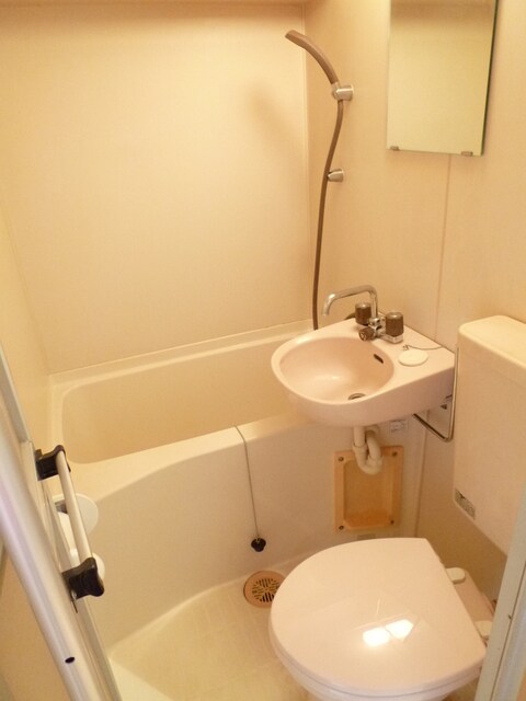 物件内観写真16　(バスルーム)