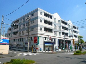 ＡＧＯＲＡめじろ台外観写真
