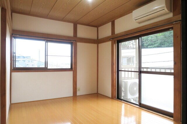 物件内観写真6　(（照明は設備ではありません))