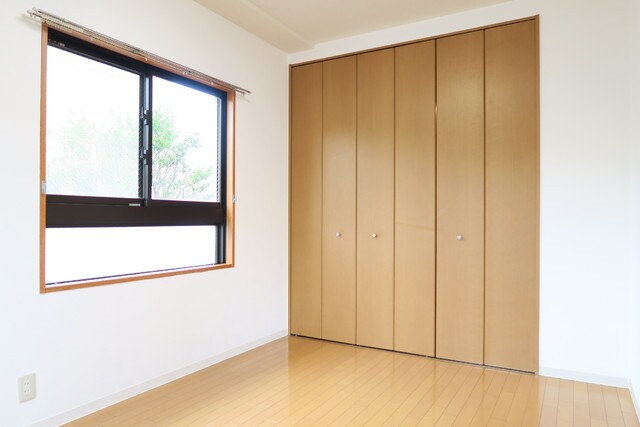 物件内観写真10　(洋室)