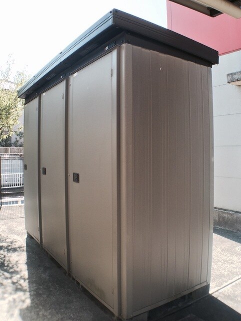 物件外観写真4　(専用物置♪)