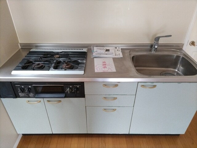 物件内観写真10　(ガスコンロ設置済みです)