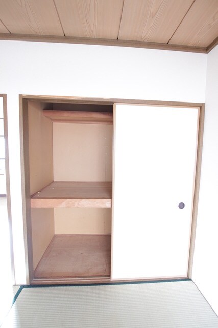 物件内観写真11　(収納スペースです。)