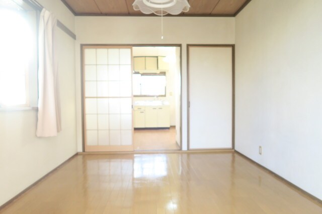 物件内観写真12　(寝室)