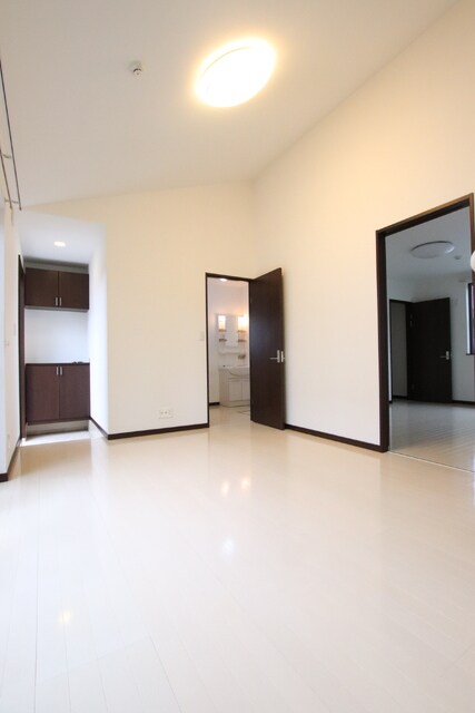 物件内観写真15　(※照明は設備ではありません)