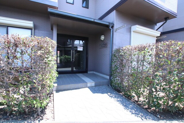 物件外観写真4　(建物入口)