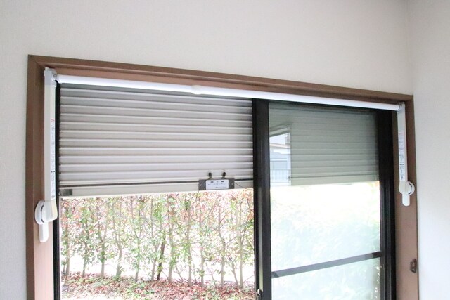 物件内観写真28　(シャッター雨戸)