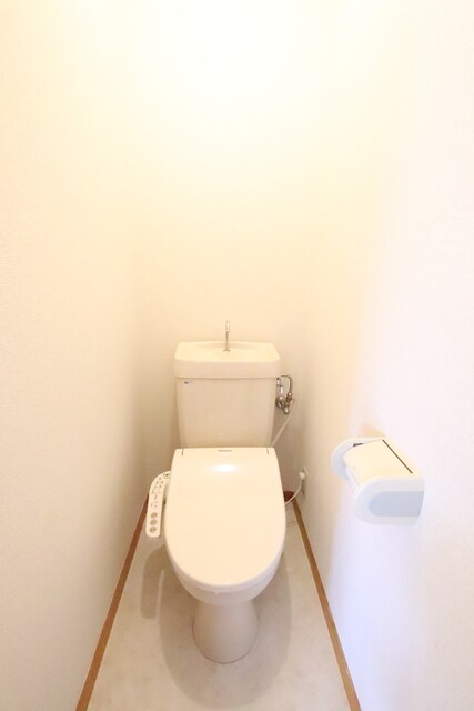 物件内観写真9　(温暖洗浄便座です♪)