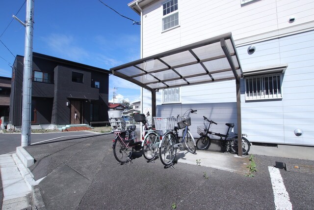 物件外観写真5　(駐輪場)