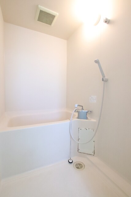 物件内観写真10　(バスルームです♪)