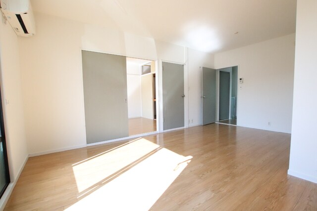 物件内観写真5　(（照明は設備ではありません))