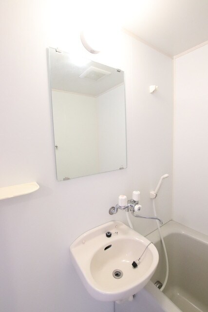 物件内観写真14　(洗面台♪(浴室同室))