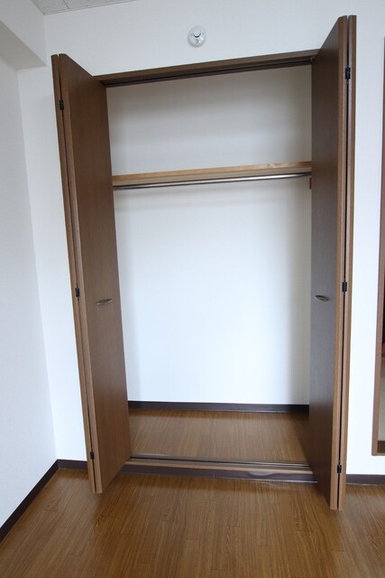 物件内観写真15　(クローゼットです。)
