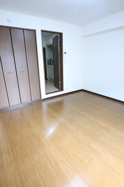 物件内観写真21　(7.5帖の洋室です。)