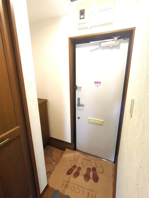 玄関(玄関です♪)