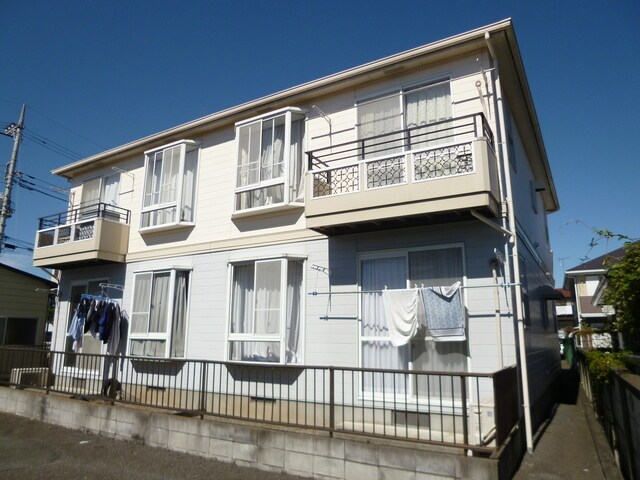 物件外観写真1　(2階建アパートでございます。)