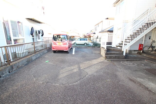 物件外観写真5　(駐車場です※要空き確認)