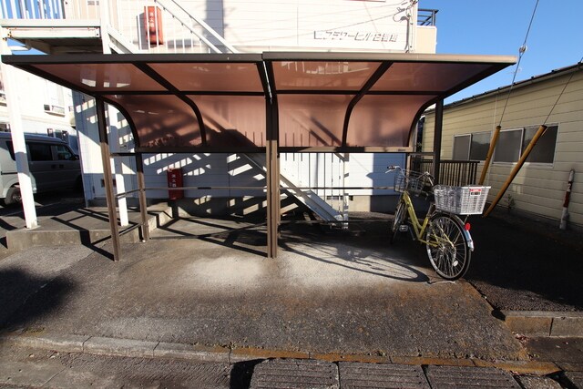 物件外観写真6　(駐輪場もございます。)