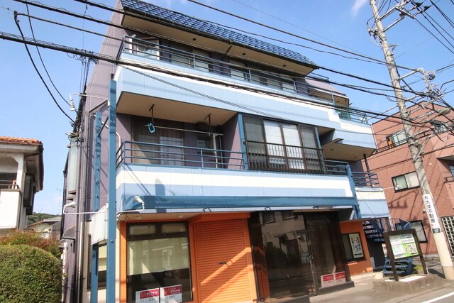 物件外観写真2　(３階建てのマンションタイプ♪)