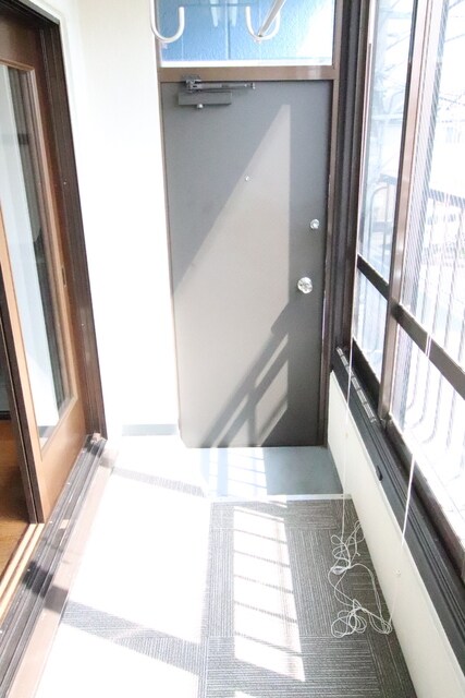 物件内観写真9　(玄関です♪)