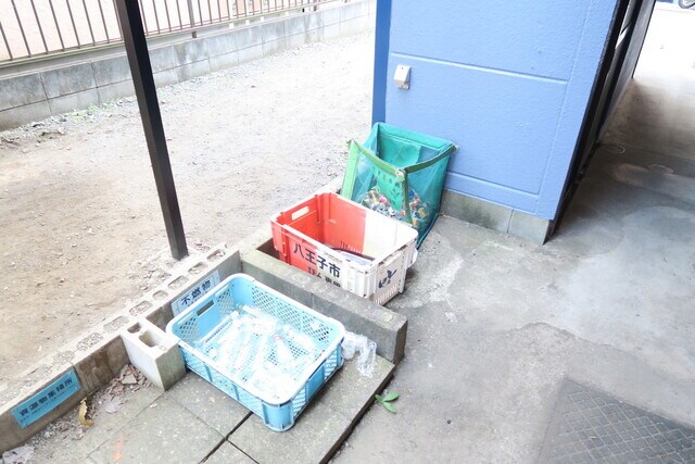 物件外観写真7　(ゴミ置き場)