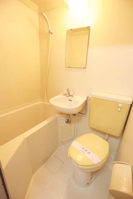 物件内観写真17　(★掃除のしやすい　バス・トイレ同室タイプ★)