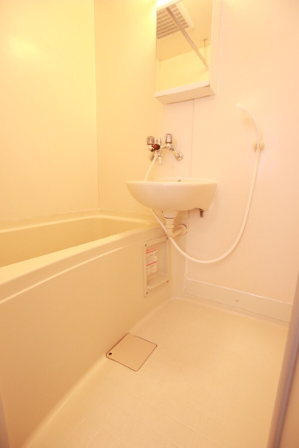 バス／シャワールーム等(★洗面ボウル・ミラー付きバスルーム★)