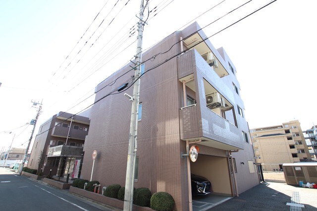 物件外観写真2　(★オートロック付きマンション★)