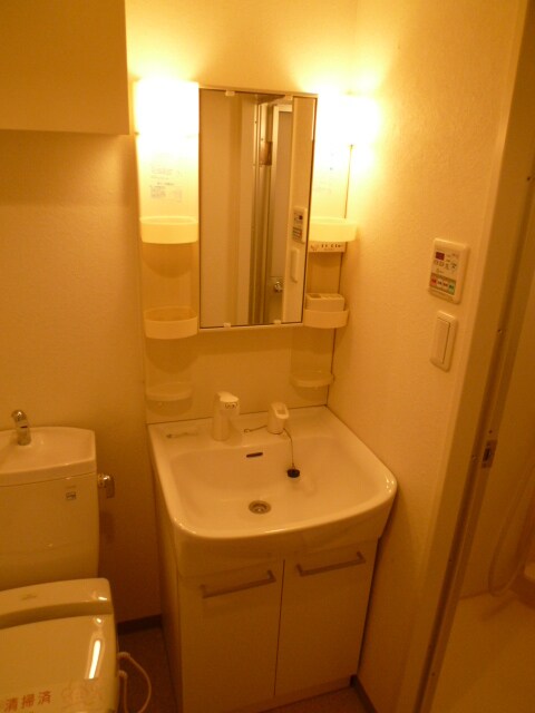 物件内観写真12　(※別室参考写真)