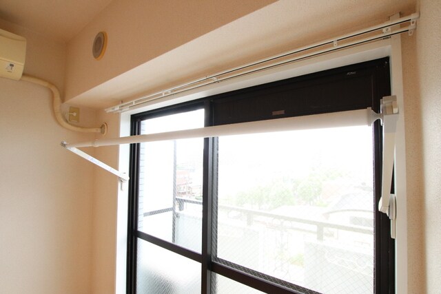 物件内観写真25　(室内物干し☆彡)