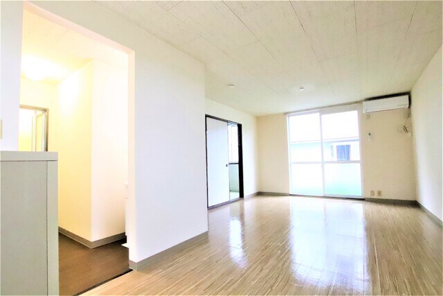 物件内観写真22　(12帖リビング☆彡)