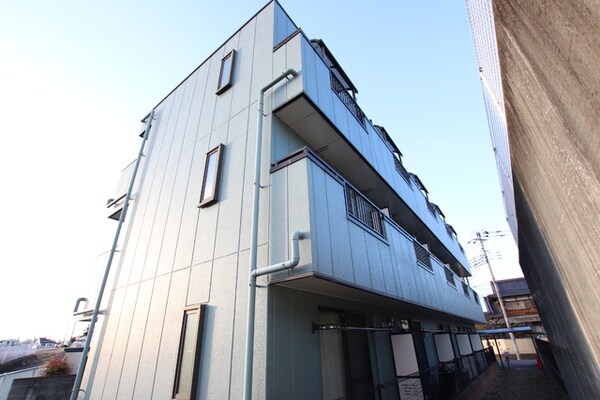 外観(★インターネット無料・バストイレ別のシングルタイプ★)