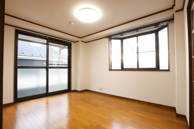 物件内観写真24　(※照明は残地となります。)