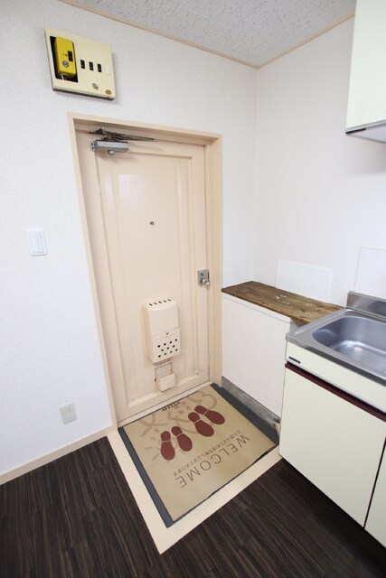 物件内観写真6　(★玄関スペース★)