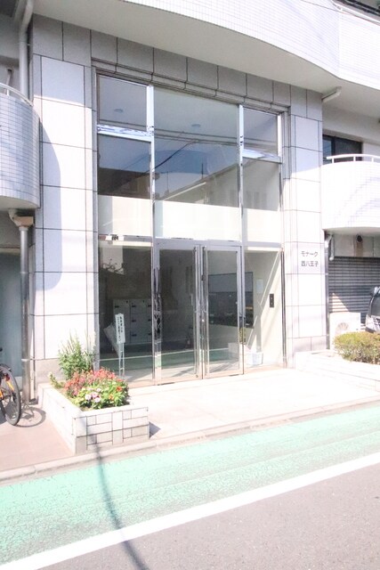 物件外観写真3　(エントランス)