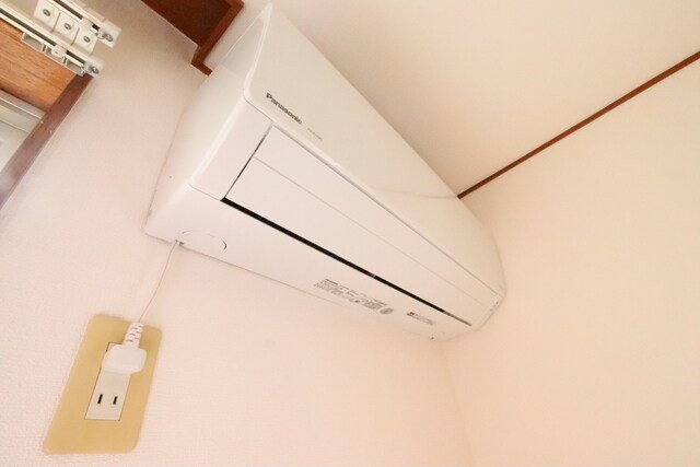 物件内観写真15　(エアコン設置)