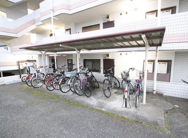 共用設備(駐輪場)
