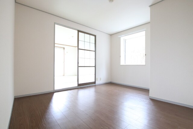 物件内観写真6　(リビングです♪)