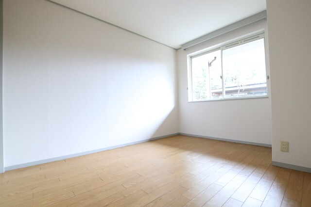 物件内観写真8　(洋室です♪)