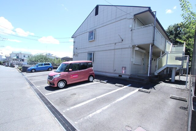 物件外観写真4　(駐車場♪(空き要確認))