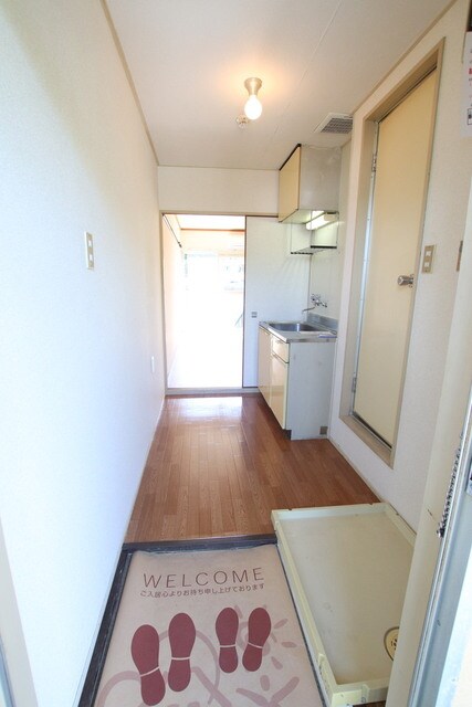 物件内観写真16　(玄関♪)