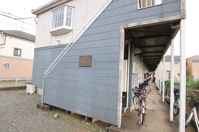 物件外観写真5　(建物入口)