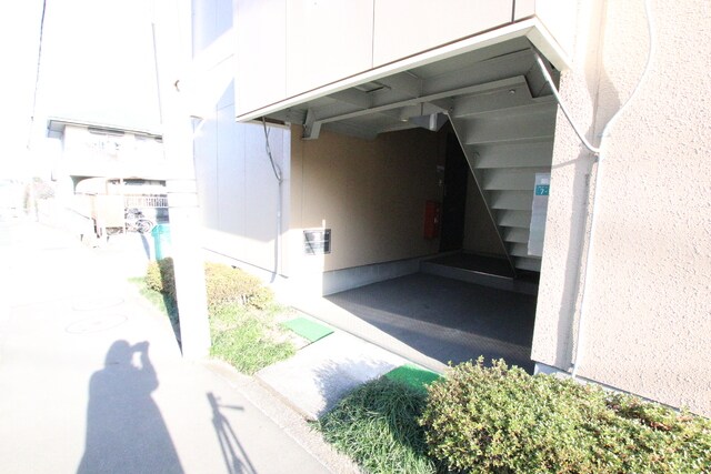 物件外観写真3　(建物入口)