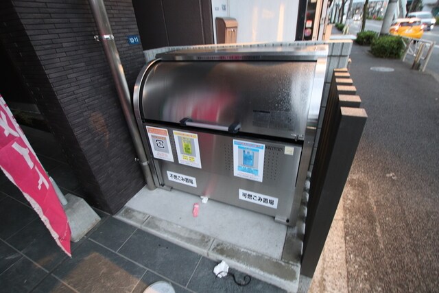 物件外観写真7　(ダストボックス)