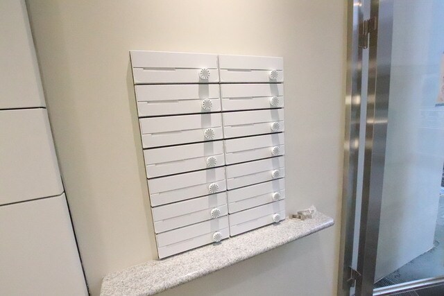 物件外観写真4　(集合メールBOX)