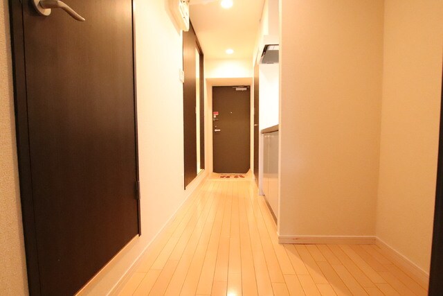 物件内観写真22　(廊下部分)