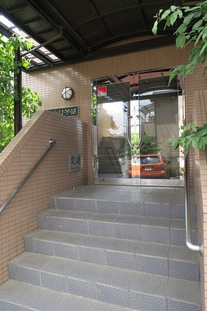 物件外観写真6　(エントランス)