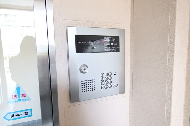 物件外観写真8　(オートロック)