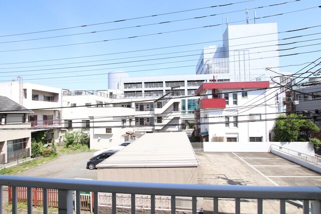 物件内観写真13　(バルコニーからの景色です♪)